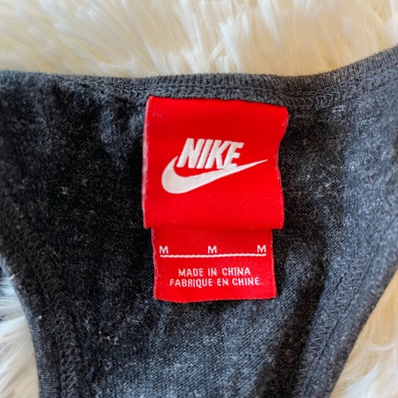 Nike women’s just do it gray tank top medium - Picture 3 of 4